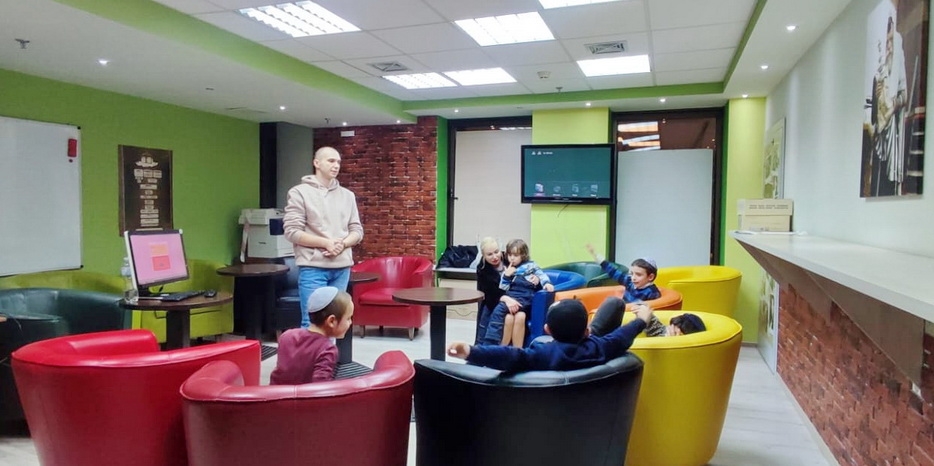 В Юд Шват состоялось открытие Творческого центра для детей «Young DJC»