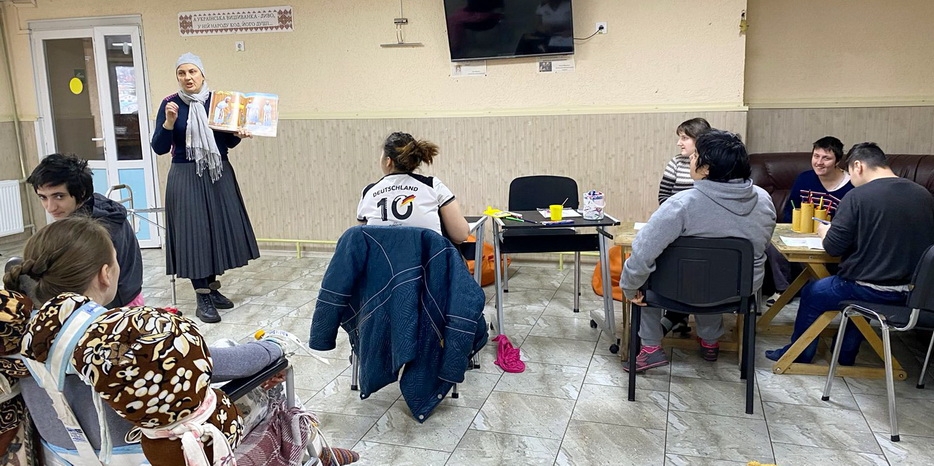 В Рош Ходеш месяца Адар «Тов и Хесед» провела занятие по недельной главе «Трума»