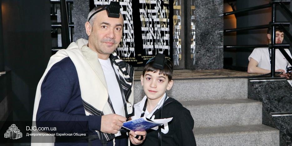 Анохас тфилин для Мордехая Рогового