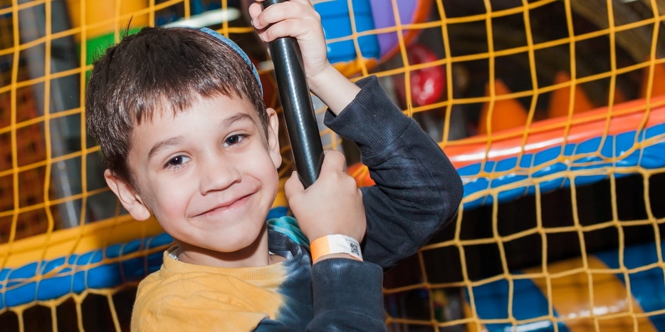 Участники детской программ «Kids» узнали разницу между «Йецер а-Ра» и «Йецер Тов»