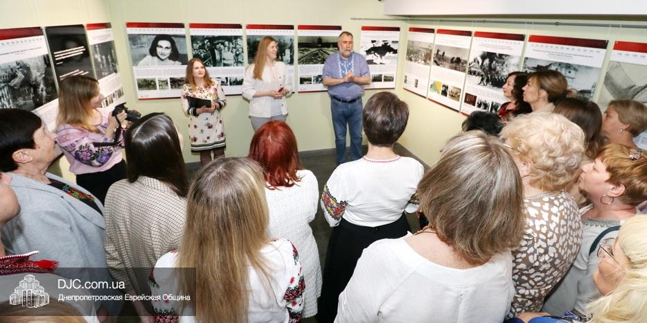 Еврейский Музей представляет выставку «Шоа. Голокост. Як людина могла таке створити?»