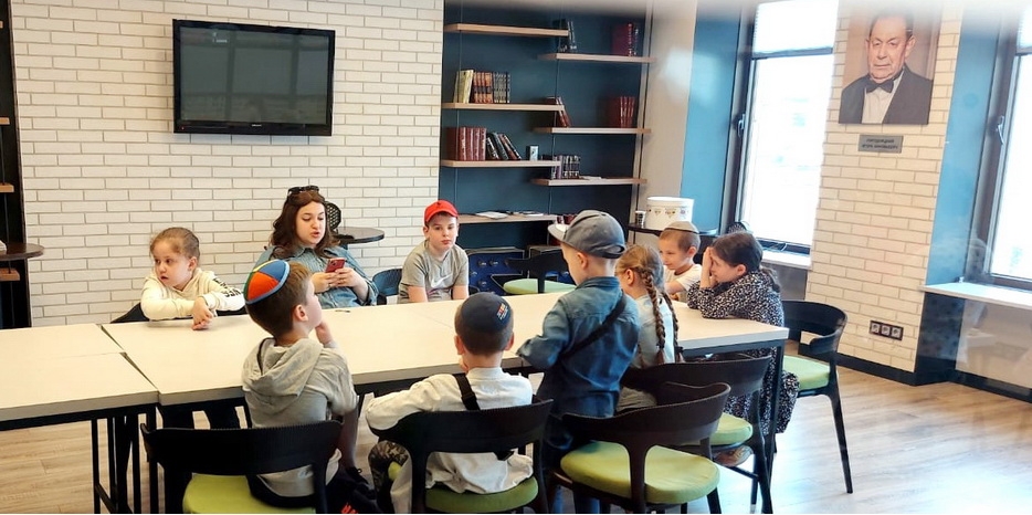 Участники детской программ «Kids» узнали «Зачем Ашем пересчитывает каждого еврея?»