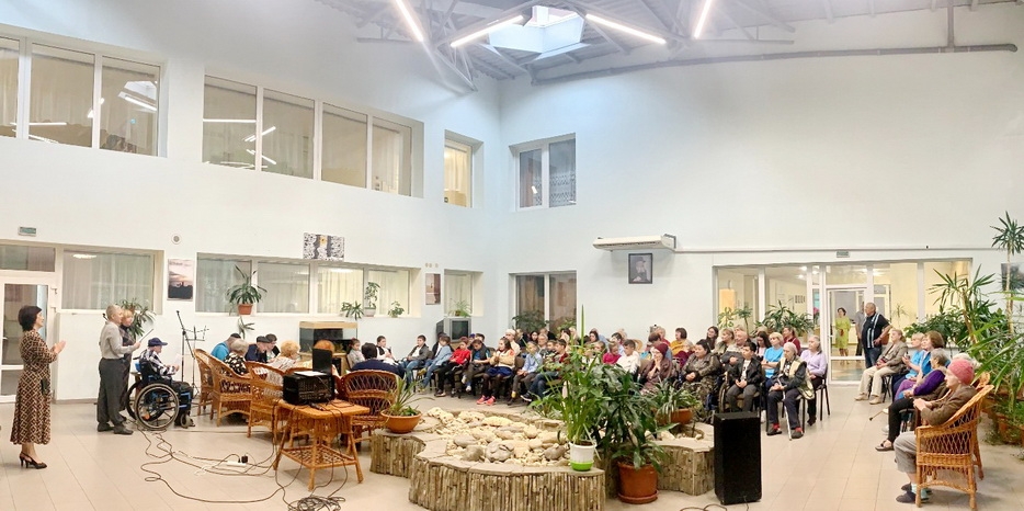 Премьера спектакля «Десять заповедей – основа человечества» прошла в «Бейт Барух»