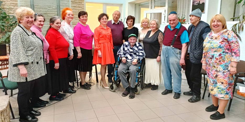 Жильцы «Бейт Барух» представили новый спектакль «Выходим из Египта»