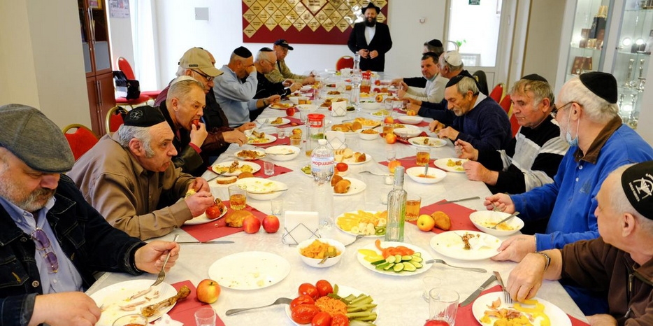Программа «Фарбренген на Рош Ходеш» благодаря Еврейской общине Днепра. Каменское