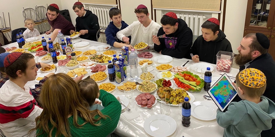 В Днепре прошли фарбренгены в честь 22 Швата