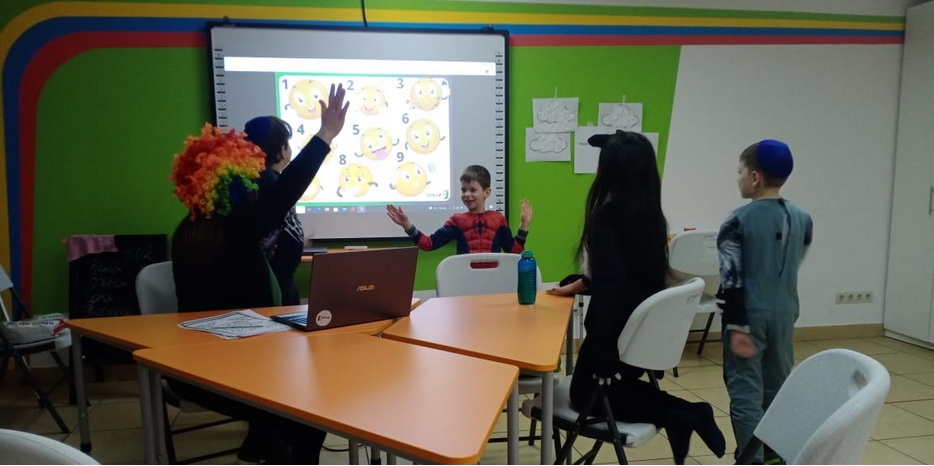 Воспитанники проекта «Smart J» отметили Рош Ходеш Адар