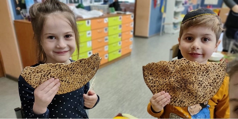 Песах Шени в «Бейт Циндлихт»