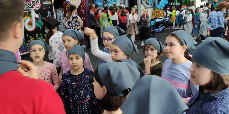 Лагерь махона «Геула Мастер» посетил «Crazy Land» и лазерные бои