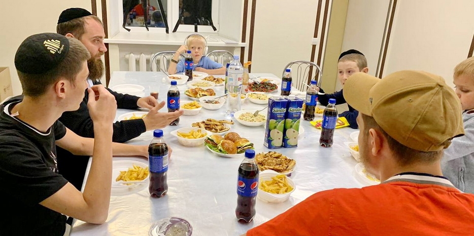 В «Байт леБаним-Mironova» прошел фарбренген в честь 15 элула