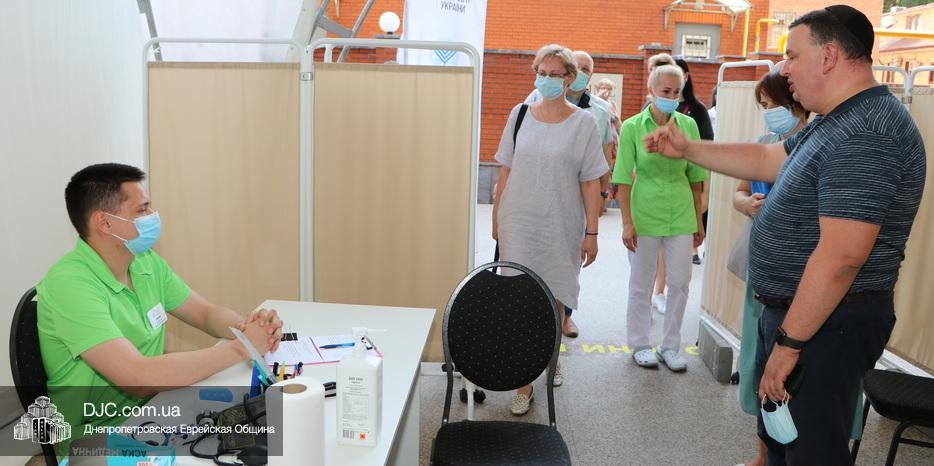 Представительная мониторинговая комиссия посетила «Центр массовой вакцинации JMC» в «Меноре»