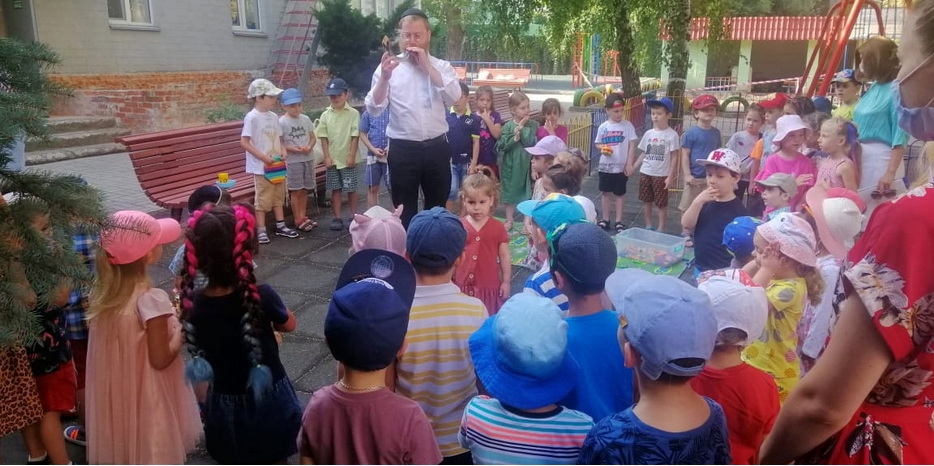 В «Бейт Циндлихте» 1 элула начали слушать шофар