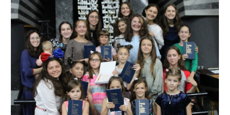 Летний лагерь YEKA для девочек начал свою работу