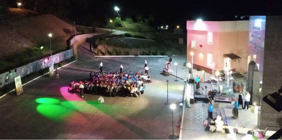 В Гадяче прошел девичий Шабатон