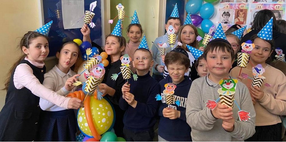 В еврейской школе весело отметили маленький Пурим!