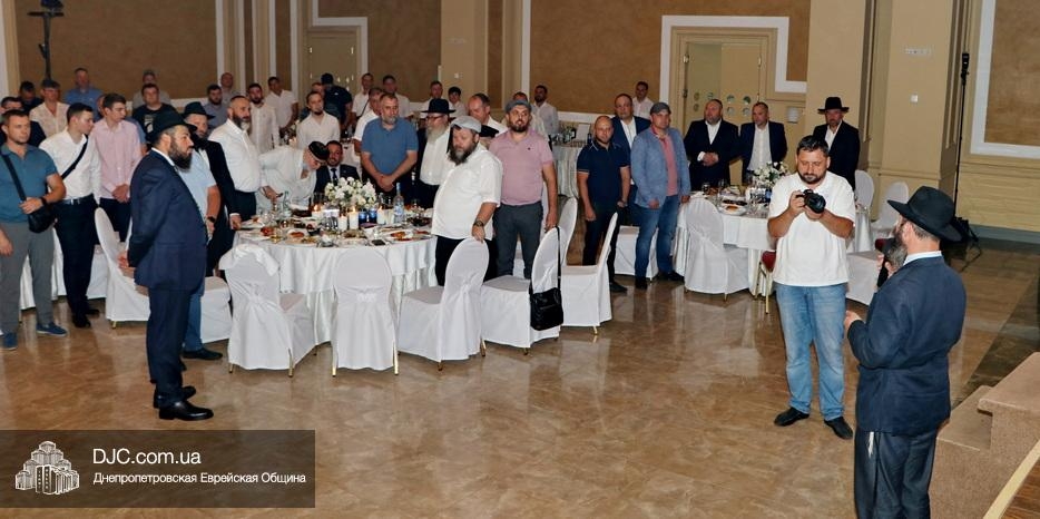 В день 18 Элула прошла необычная Брит-мила: отец и сын вступили в Завет Авраама. Мазл Тов