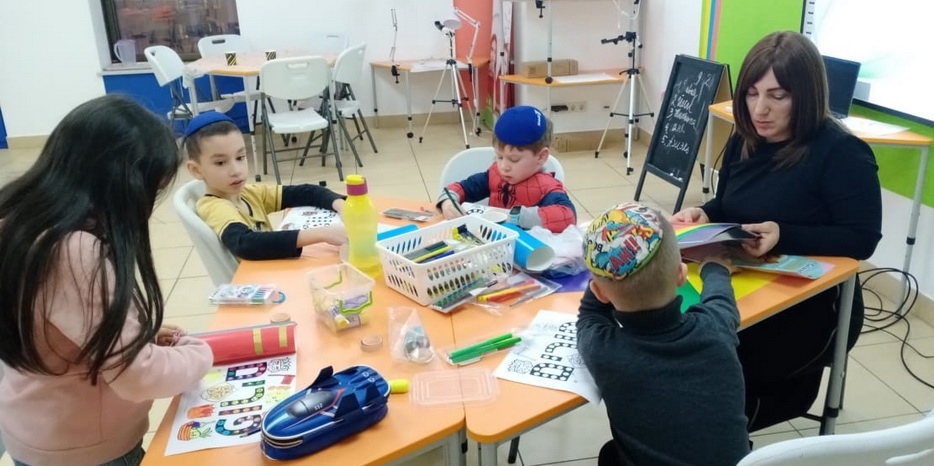 В проекте «Smart J» с радостью отметили Пурим-катан