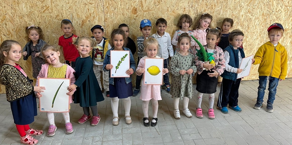 В еврейском детском садике прошла подготовка к празднику Суккот