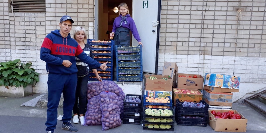 Еврейская община Днепра оказывает помощь продуктовыми наборами
