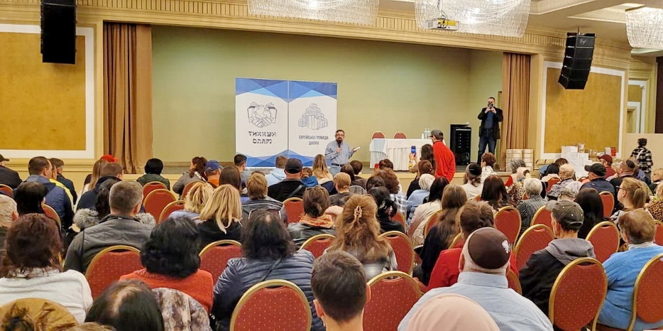 Пинхас Полонский в дискуссионном клубе «Смысл Торы среди народов мира»