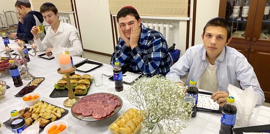 Благодаря Еврейской общине Днепра прошли фарбренгены в честь дня рождения Пятого Любавического Ребе