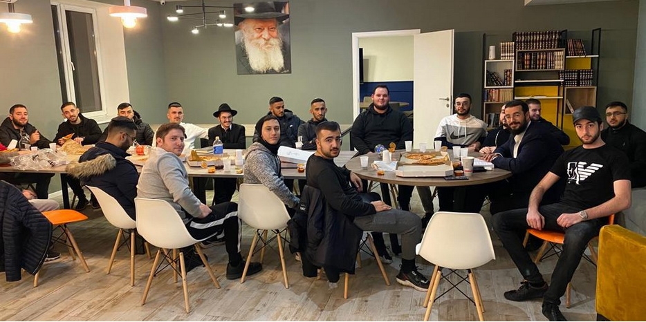 В «Бейт Хабад леисраелим» жизнь кипит