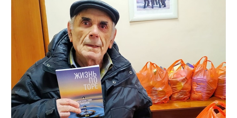 В общине «Бней Ноах» Первомайска раздали наборы в честь Хануки