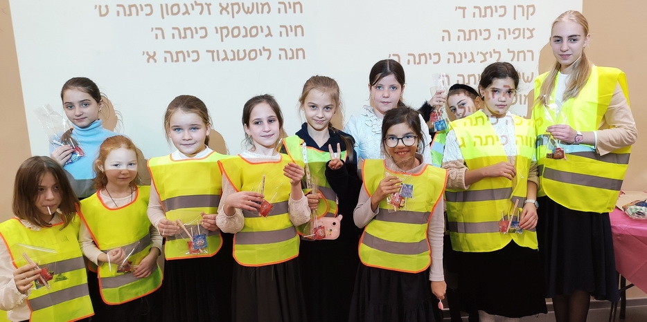 Ханука 5782 в Днепре: В «Махоне Хая-Мушка» прошел конкурс на лучшую ханукию