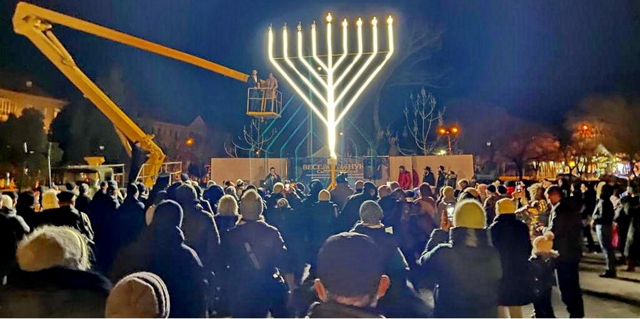 Ханука 5782 в регионе: Большой ханукальный праздник в Никополе