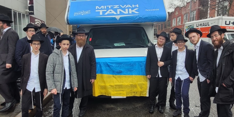 Студенты днепровской иешивы и их преподаватели приняли участие в крупнейшем в истории параде мицва-танков