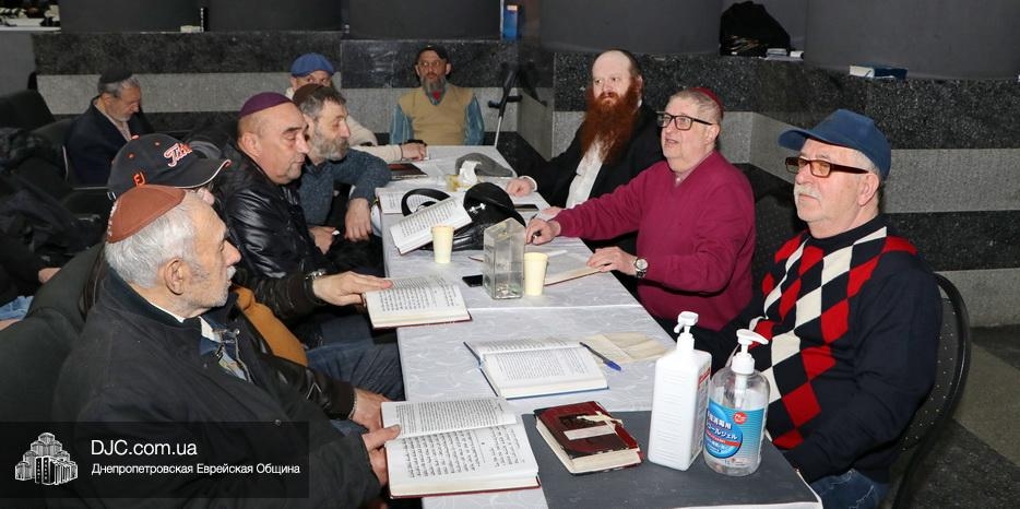 Жизнь продолжается – в «Золотой Розе» звучат слова Святой Торы