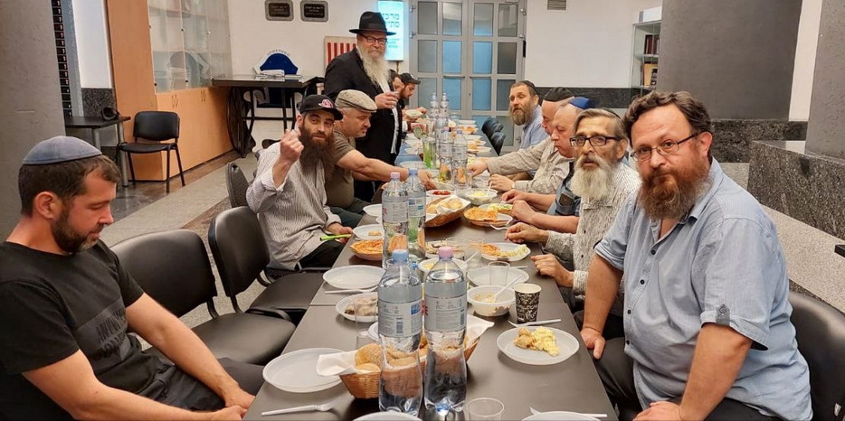 В Днепре прошел мужской фарбренген