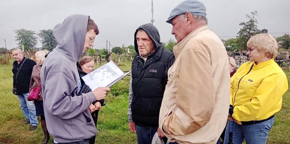 В Павлограде на кладбище прошла еврейская траурная церемония месяца Элул