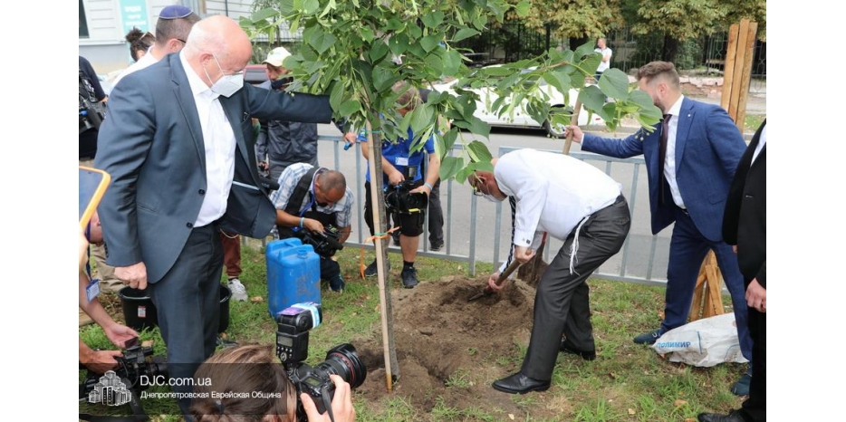 Визит Посла Израиля: Открытие «Аллеи Дипломатов»