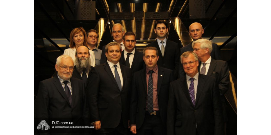 Визит европейских дипломатов в Днепропетровскую еврейскую общину