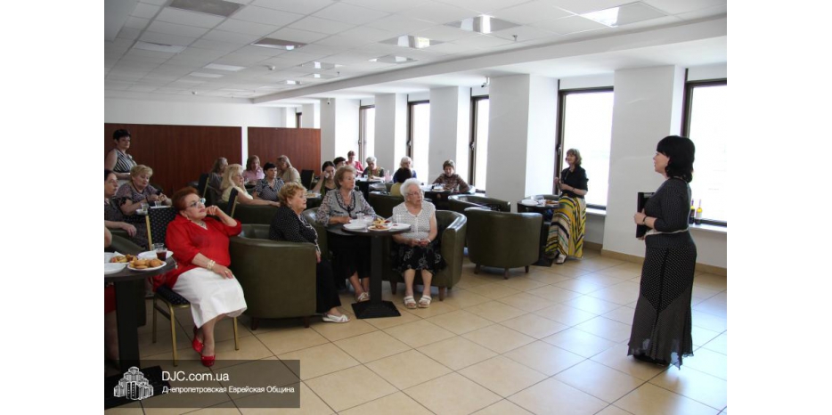 На заседании «Баалей Тшува» говорили об основах иудаизма и его символике