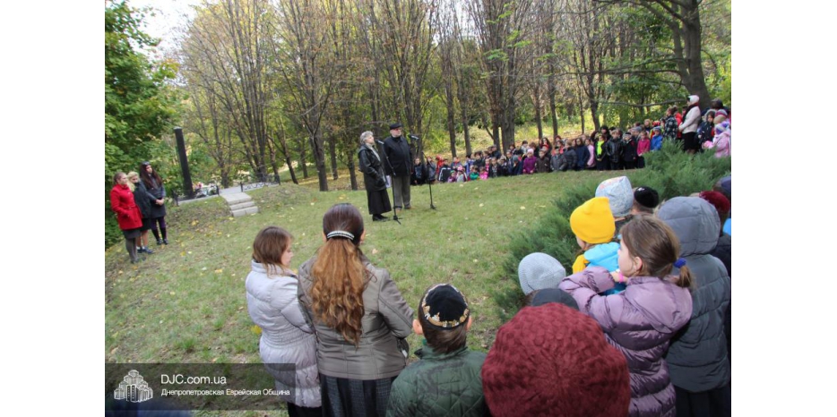 Траурный митинг прошел в парке Гагарина