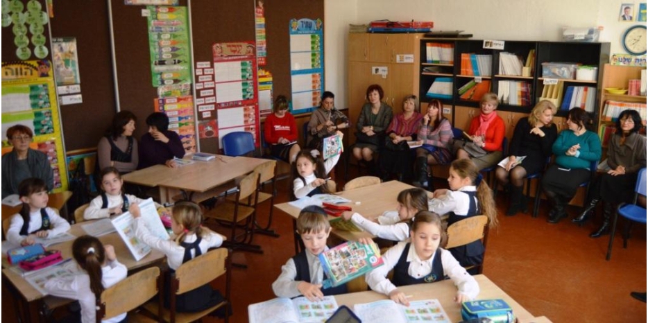 Учителя «Сотого лицея» в гостях в еврейской школе