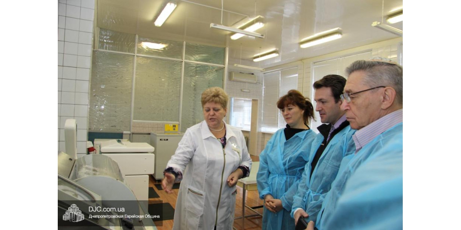 Бостонский травматолог Джеймс Филлипс ознакомился с положением дел в здравоохранении Днепропетровска