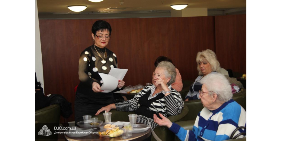 В честь Рош Ходеш Кислев «Баалей Тшува» провел очередное заседание в центре «Менора»