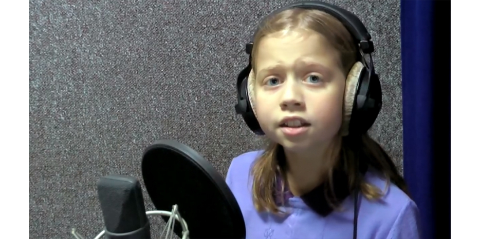 Алиса Ладыженская в видеоклипе «На перехресті  сильних почуттів»