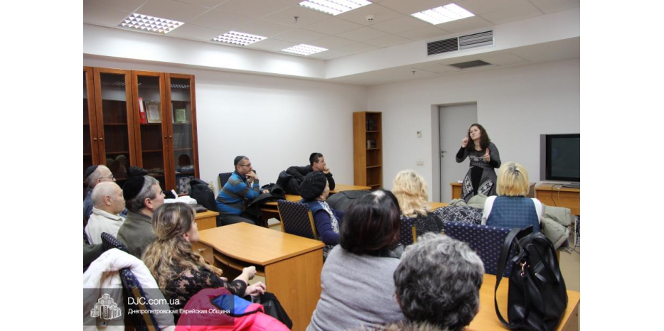 «Агават Исроэль» возобновил работу «проверочным уроком» и дружеской трапезой