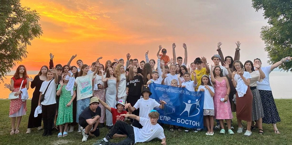 «Старший брат/старшая сестра» подвели итоги года в летнем лагере на озере Балатон