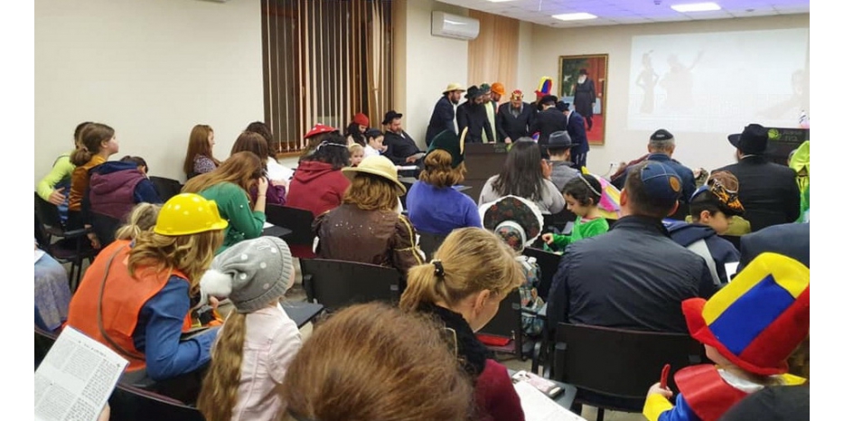 Студентки «Бейт Ханы» провели Пурим в джунглях