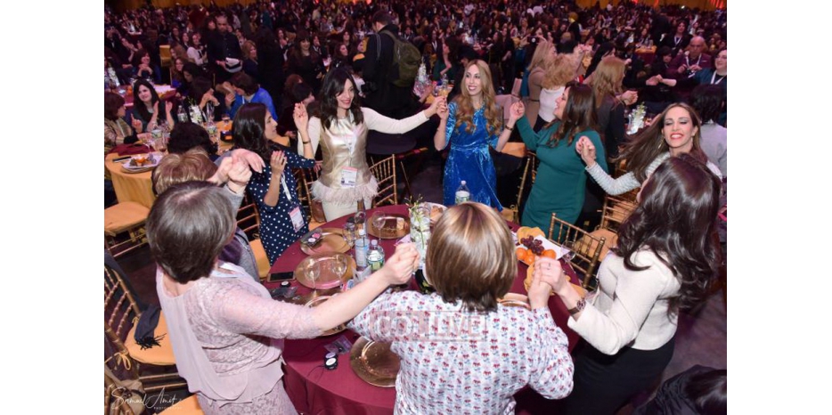 Гала-банкет женского Кинуса в Нью-Йорке