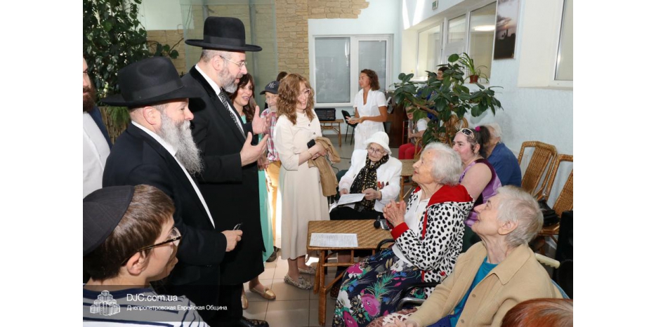 Главный раввин Израиля посетил социальные учреждения еврейской общины Днепра