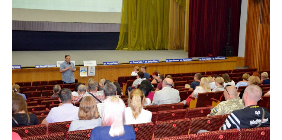 В ДнепрОГА состоялась премьера фильма «Праведники» о спасителях евреев