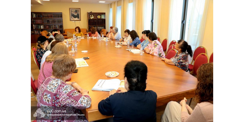 На женском уроке изучали устройство Храма