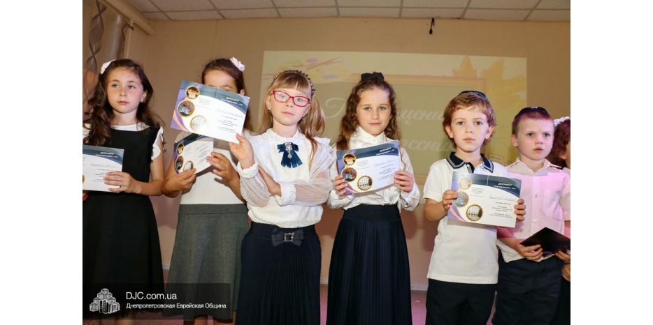 Праздник «Первого звонка» прошел в формате «Посвящения в первоклассники»