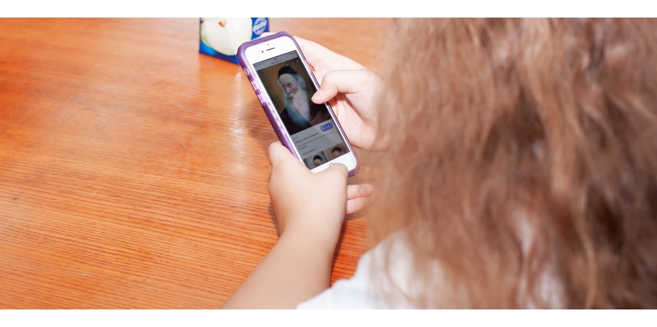 К детям в STL пришли «Алтер Ребе» и «Баал Шем Тов» и попросили помощи в работе с соцсетями